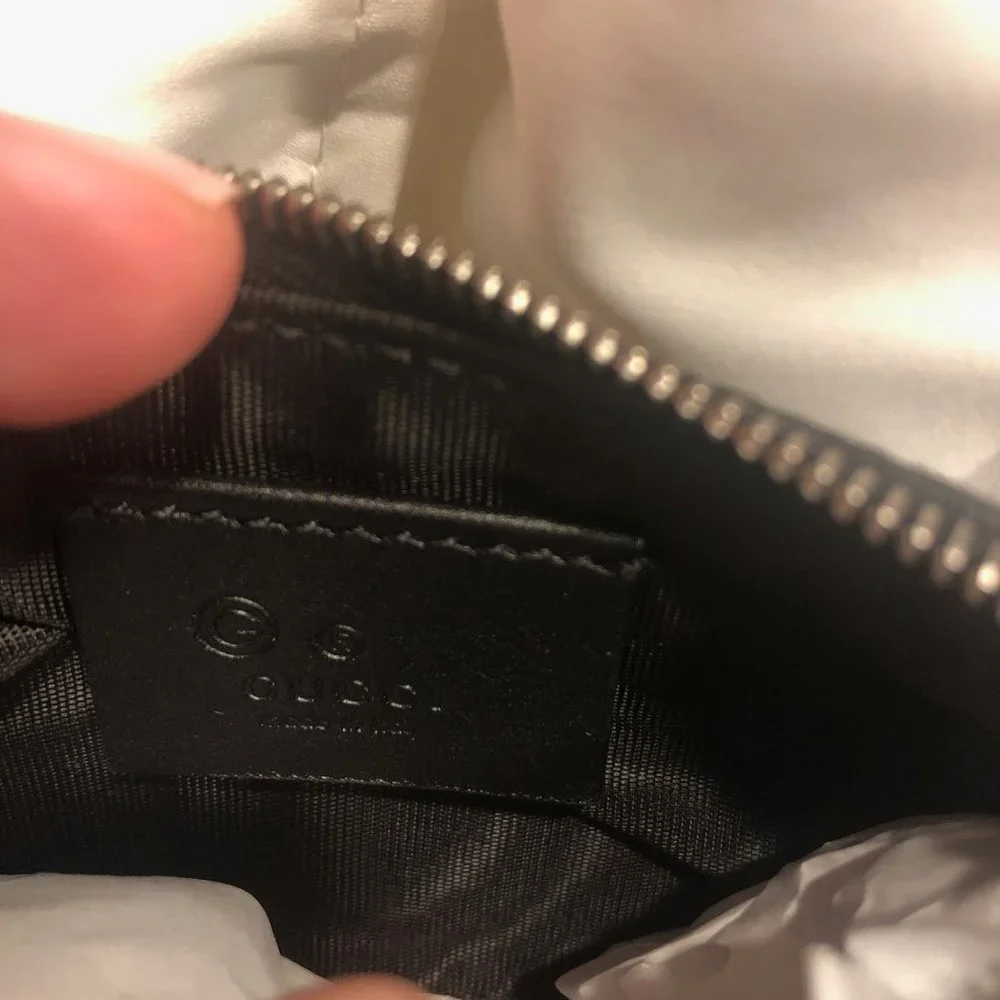 New with Gucci box Gucci Microguccissima Small Zip Wallet with Key Ring in Black - Picture 3 of 5